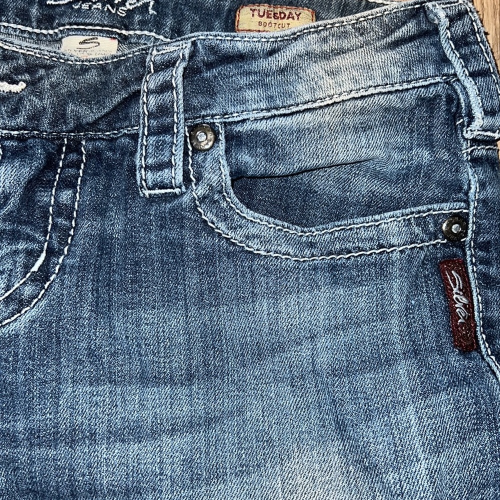Silver Jeans - Picture 3 of 7